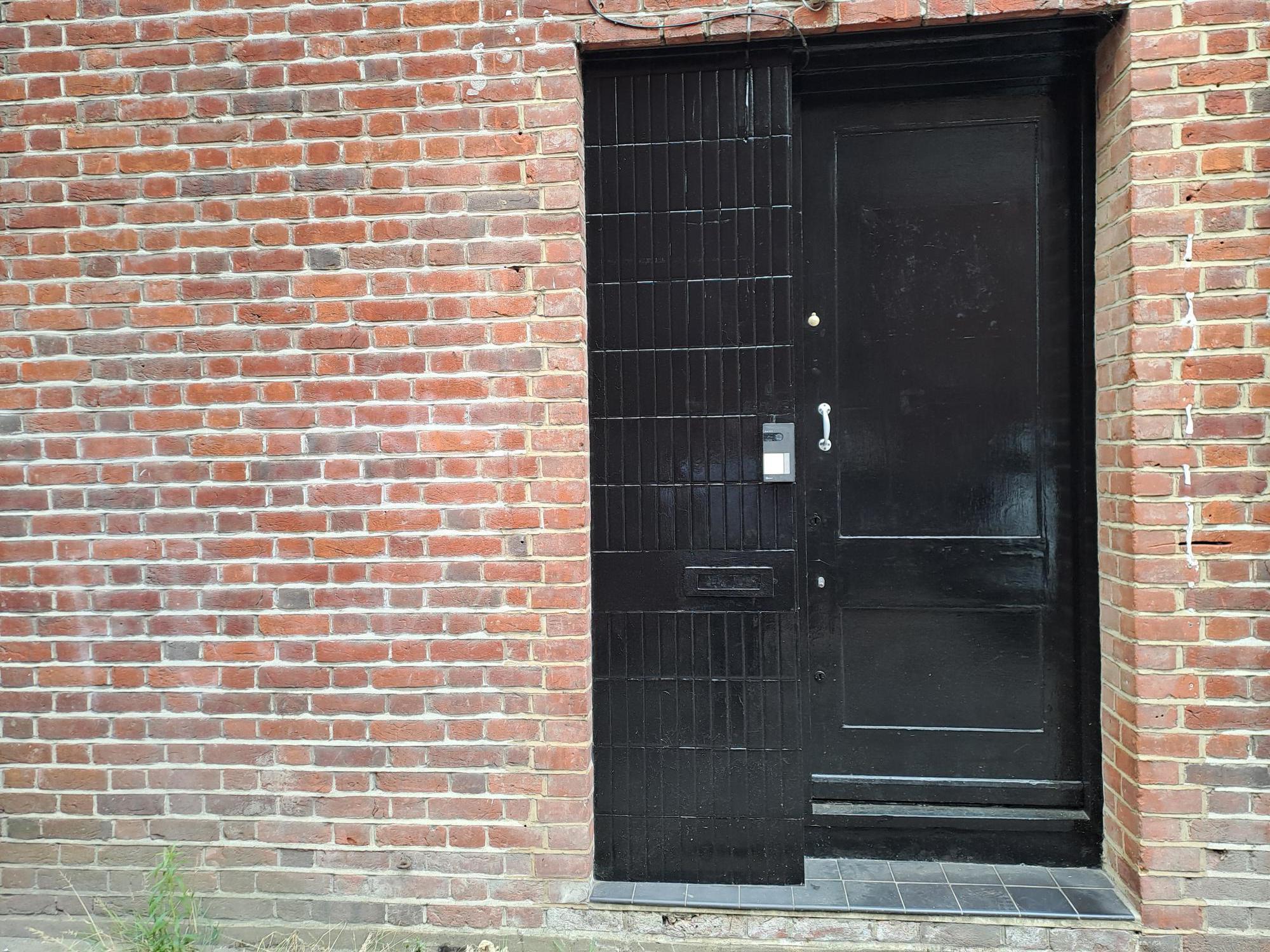 8A Church Road Mixed-Use Office and Retail Unit