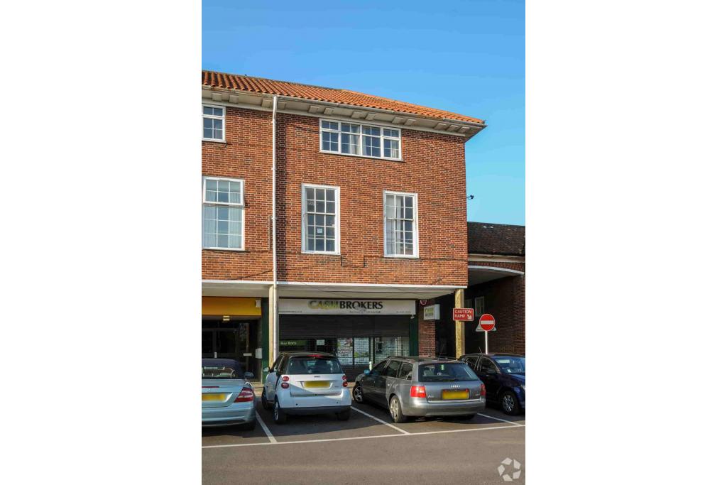 8A Church Road Mixed-Use Office and Retail Unit