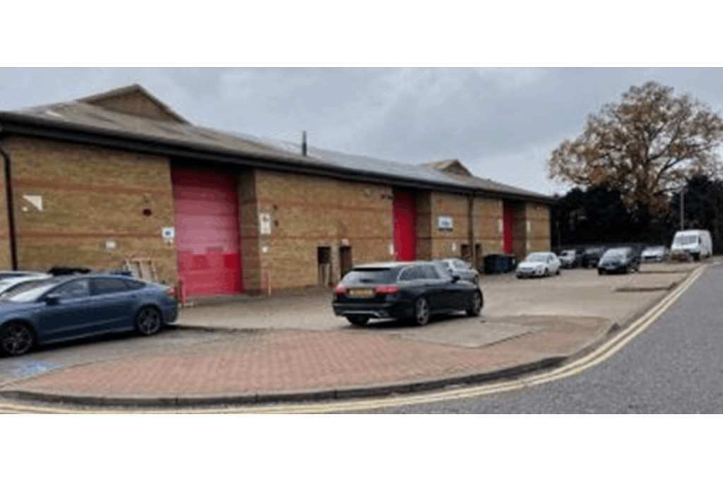 151-163 Dixons Hill Road A1M Business Centre Large Multi-Let Industrial and Office Estate