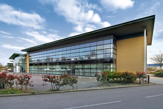 Falcon Way Falcon Gate Shire Park Modern Multi-Tenant 3-Star Office Building