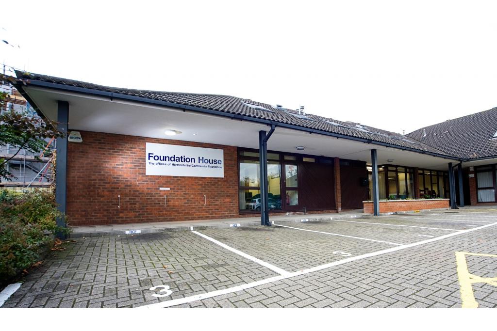 Fiddle Bridge Lane Forum Place Modern Multi-Tenant 3-Star Office Units