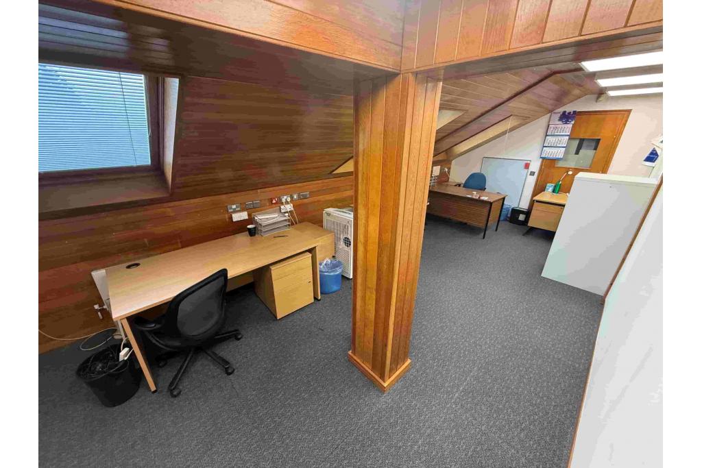 Fiddle Bridge Lane Forum Place Modern Multi-Tenant 3-Star Office Units