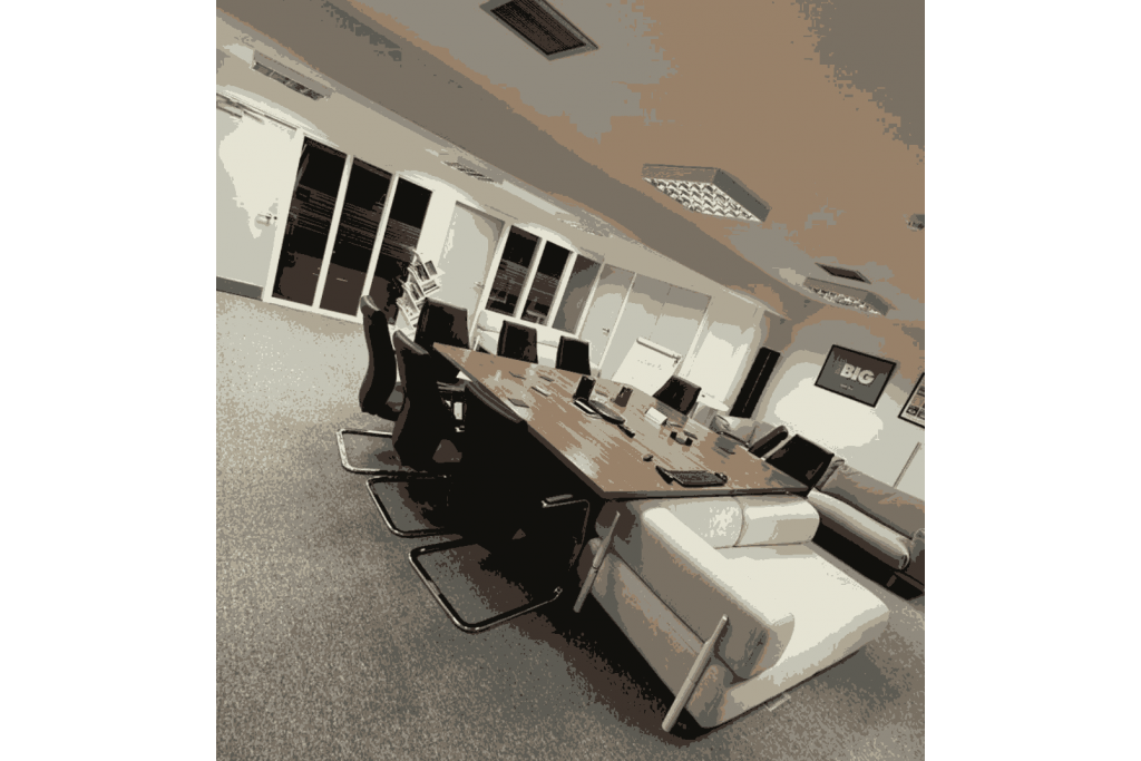 Fiddle Bridge Lane Forum Place Modern Multi-Tenant 3-Star Office Units