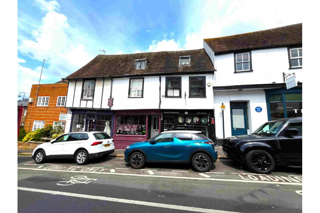 18-19 George Street Retail Space in Prime St Albans Town Centre, Hertfordshire