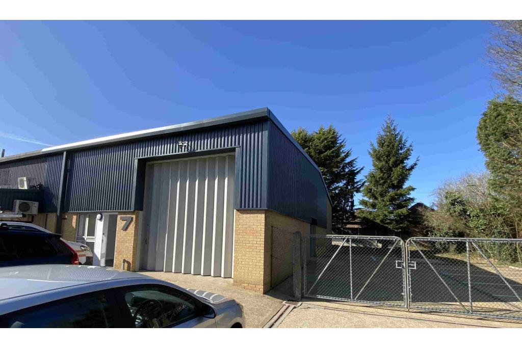 Redbourn Industrial Centre Service Unit, St Albans, Hertfordshire