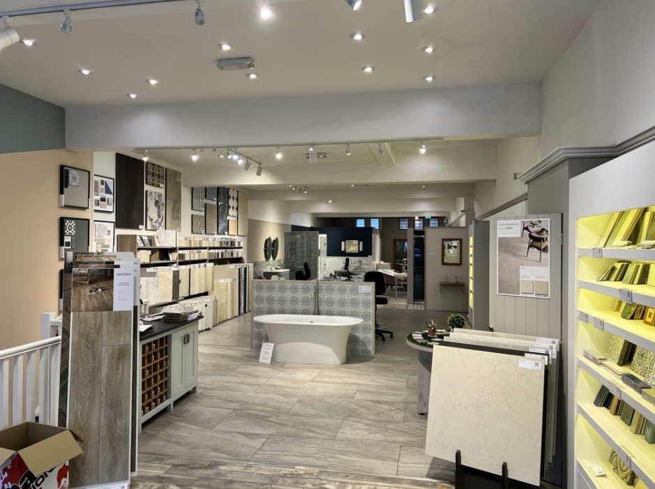 9 High Street Shopfront Retail/Residential, St Albans, Hertfordshire