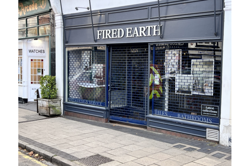 9 High Street Shopfront Retail/Residential, St Albans, Hertfordshire