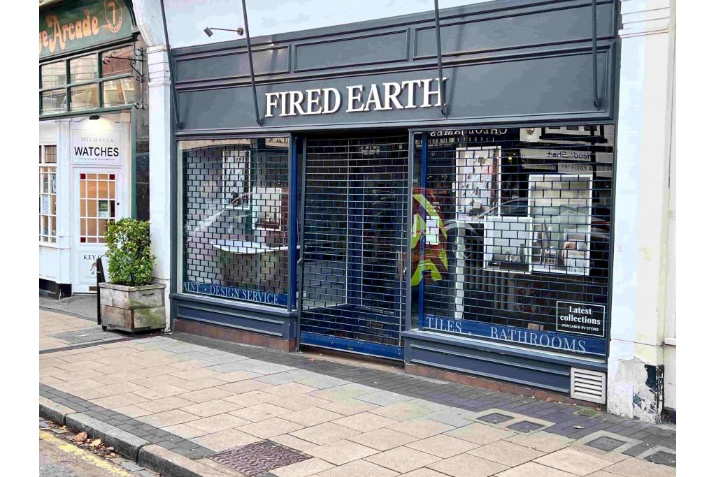9 High Street Shopfront Retail/Residential, St Albans, Hertfordshire