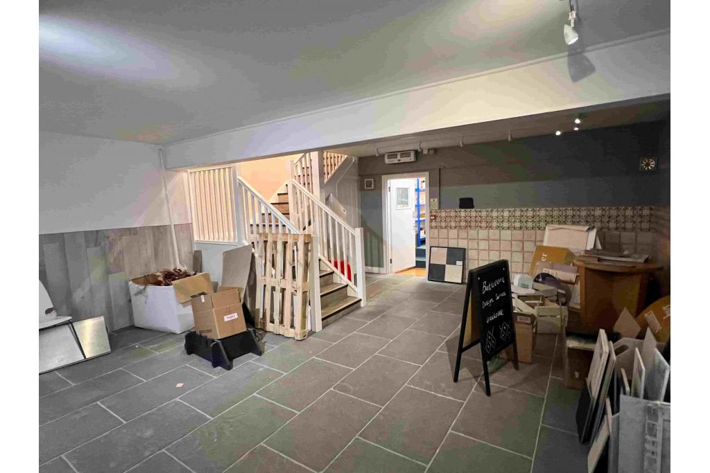 9 High Street Shopfront Retail/Residential, St Albans, Hertfordshire
