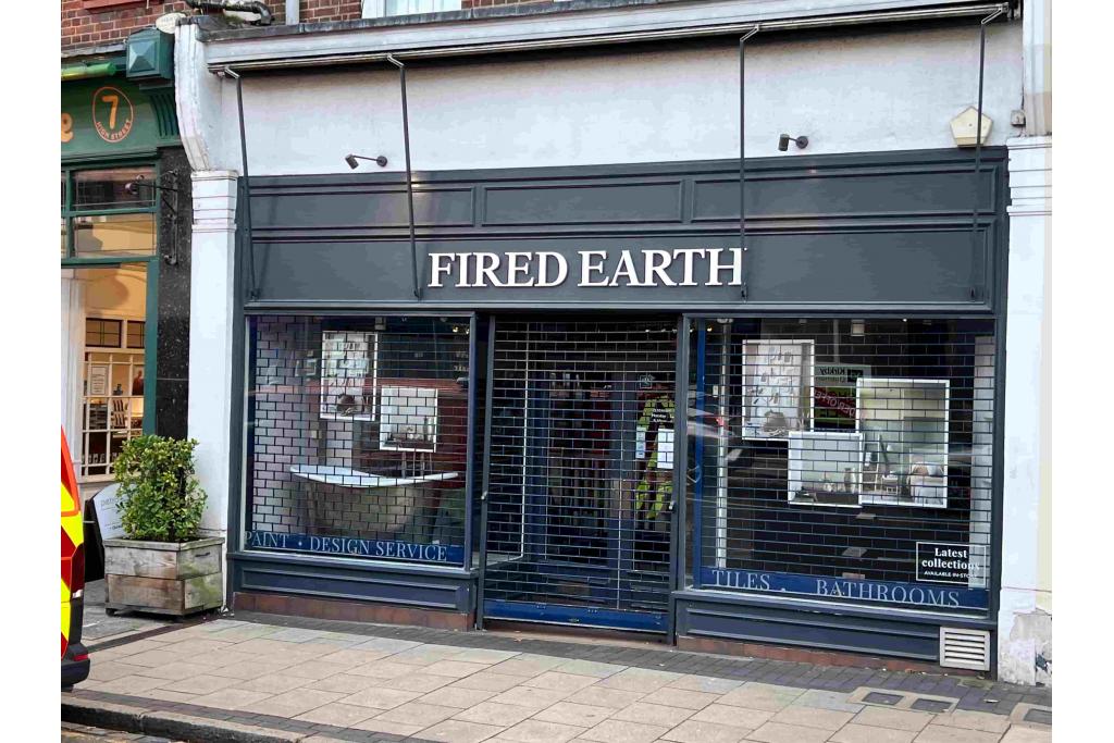 9 High Street Shopfront Retail/Residential, St Albans, Hertfordshire