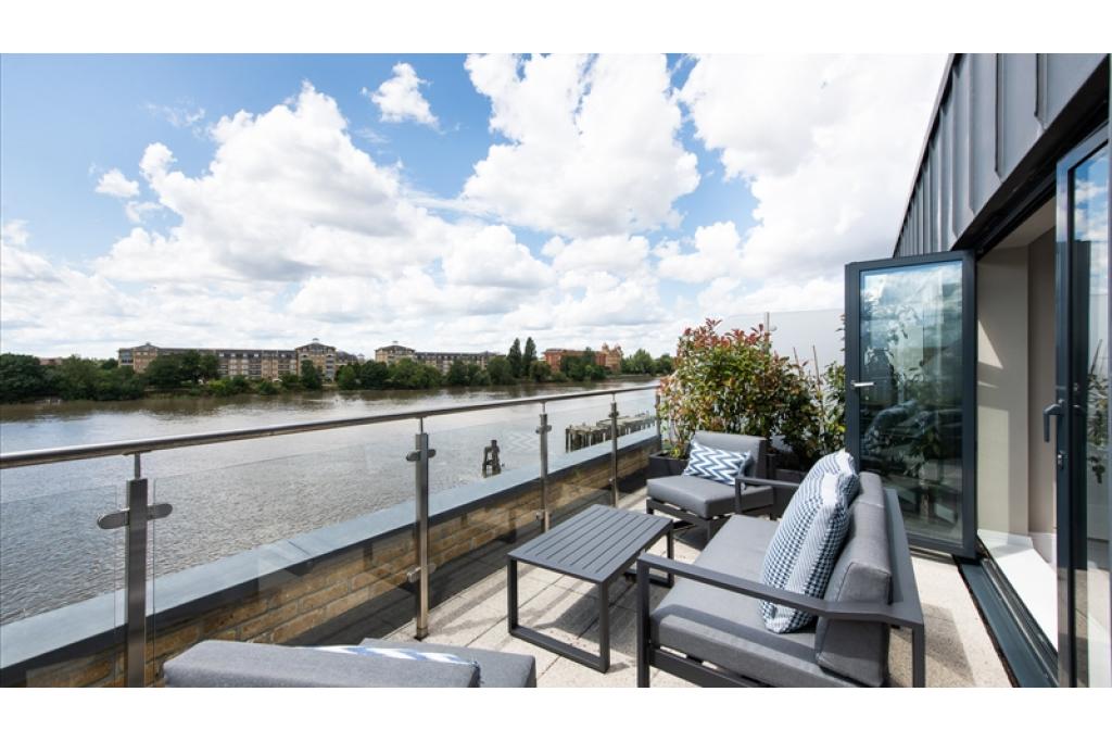 4 Oxbridge Terrace, Palace Wharf, London W6