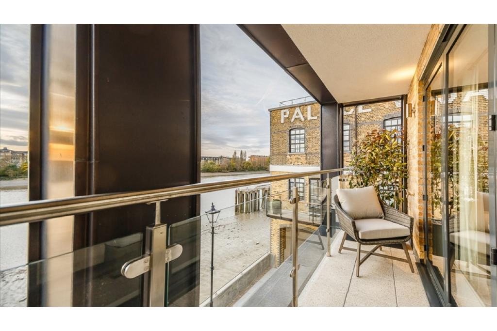 4 Oxbridge Terrace, Palace Wharf, London W6