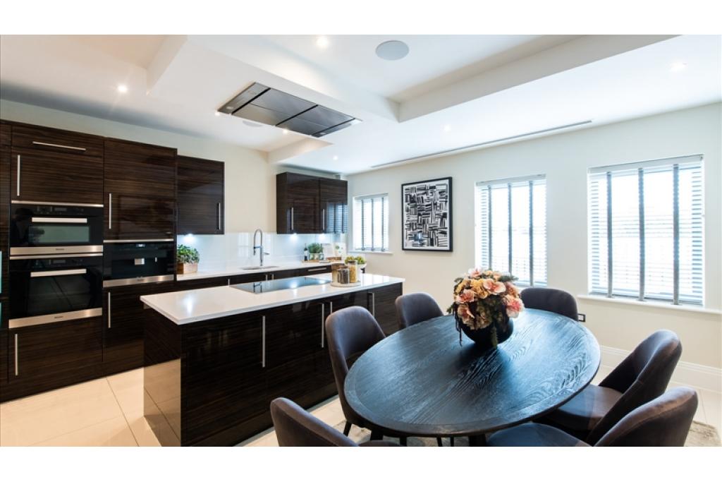 4 Oxbridge Terrace, Palace Wharf, London W6