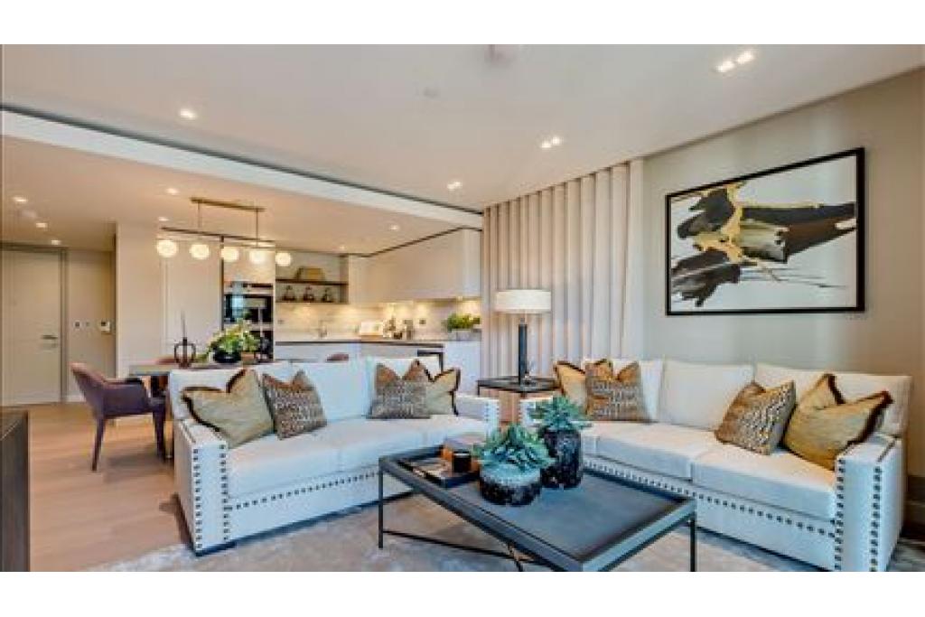 **Luxurious 3-Bed Apartment in Prestigious Garrett Mansions, W2 – Prime Zone 1 Living**