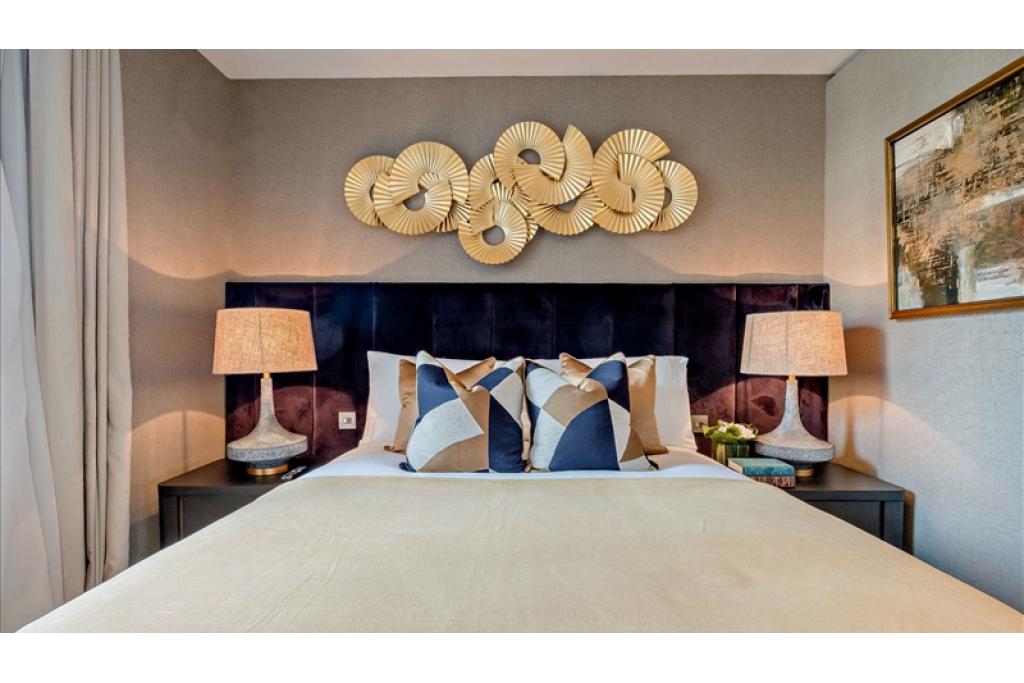 **Luxurious 3-Bed Apartment in Prestigious Garrett Mansions, W2 – Prime Zone 1 Living**