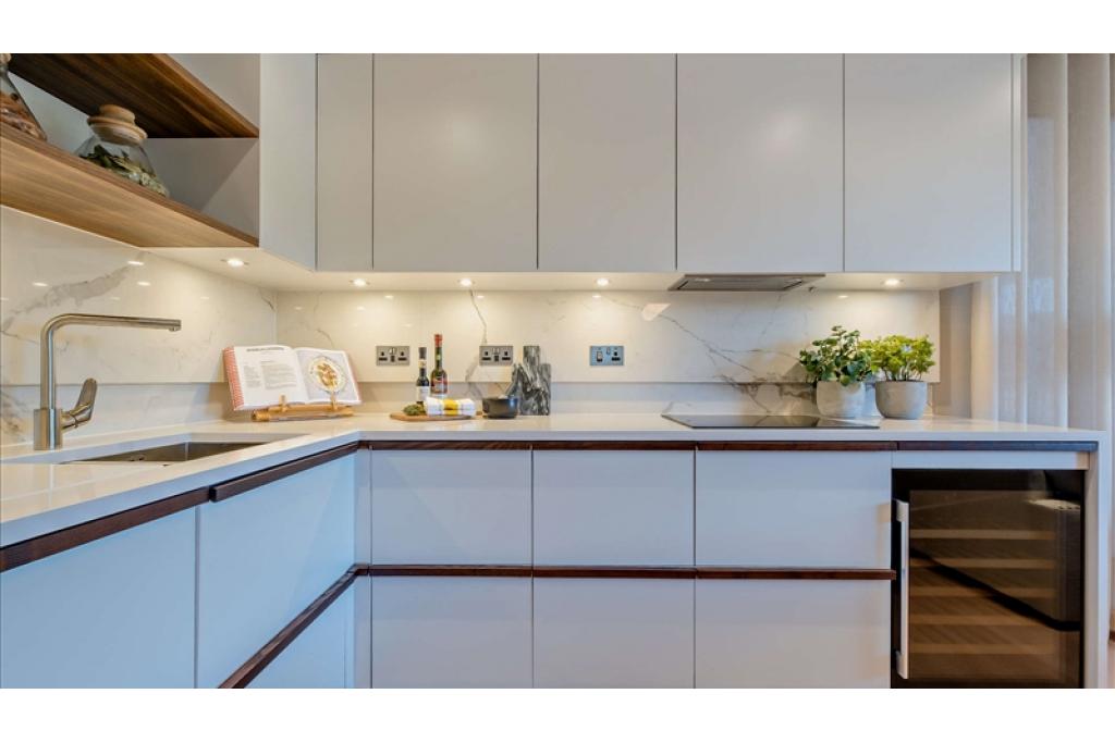 **Luxurious 3-Bed Apartment in Prestigious Garrett Mansions, W2 – Prime Zone 1 Living**