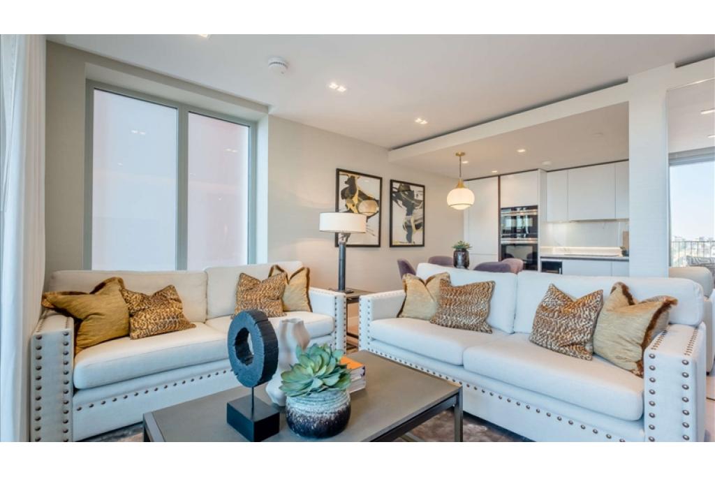 Exceptional Two-Bedroom Residence in Garrett Mansions, West End Gate W2