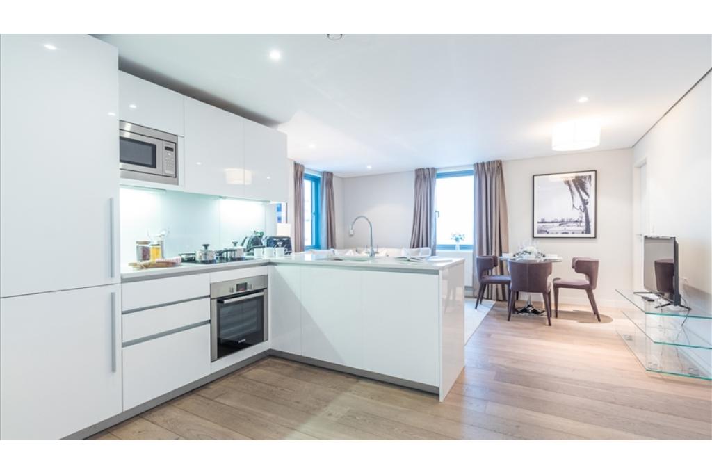 Sophisticated Three-BedroSom Apartments for Mid-Term Let in Merchant Square, Paddington W2
