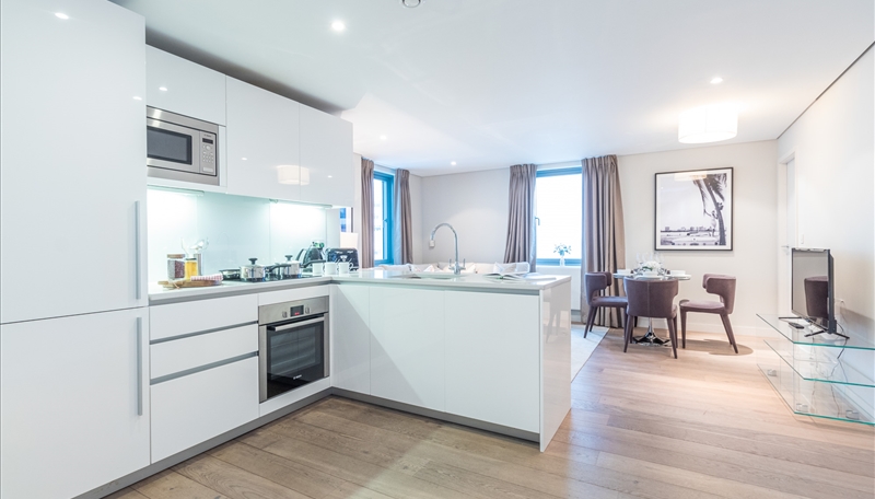 Sophisticated Three-BedroSom Apartments for Mid-Term Let in Merchant Square, Paddington W2