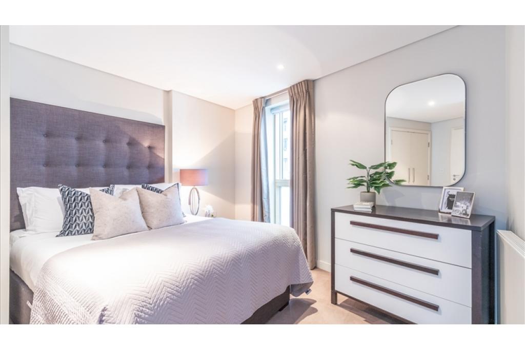 Sophisticated Three-BedroSom Apartments for Mid-Term Let in Merchant Square, Paddington W2