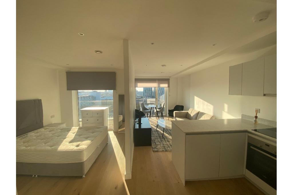 Studio-Style Apartment in Fitzgerald Court, King's Cross Quarter, N1 Price: £745,000