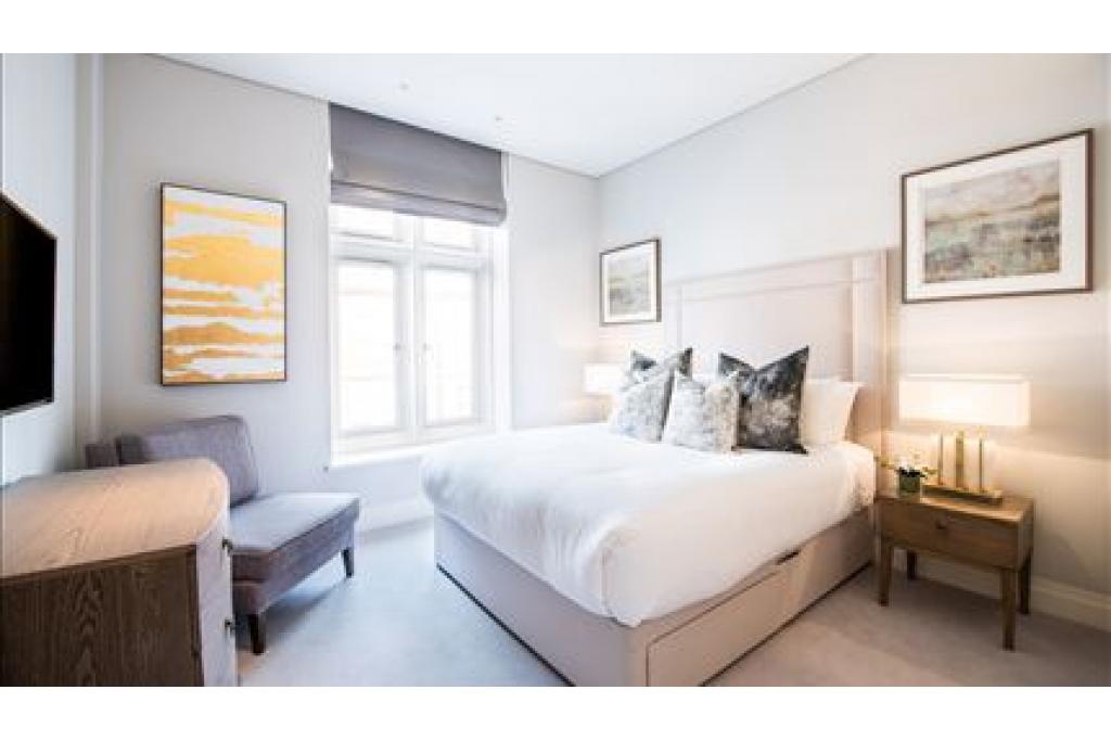 Luxurious Two Bedroom Apartments in Prime Mayfair – 62 Green Street