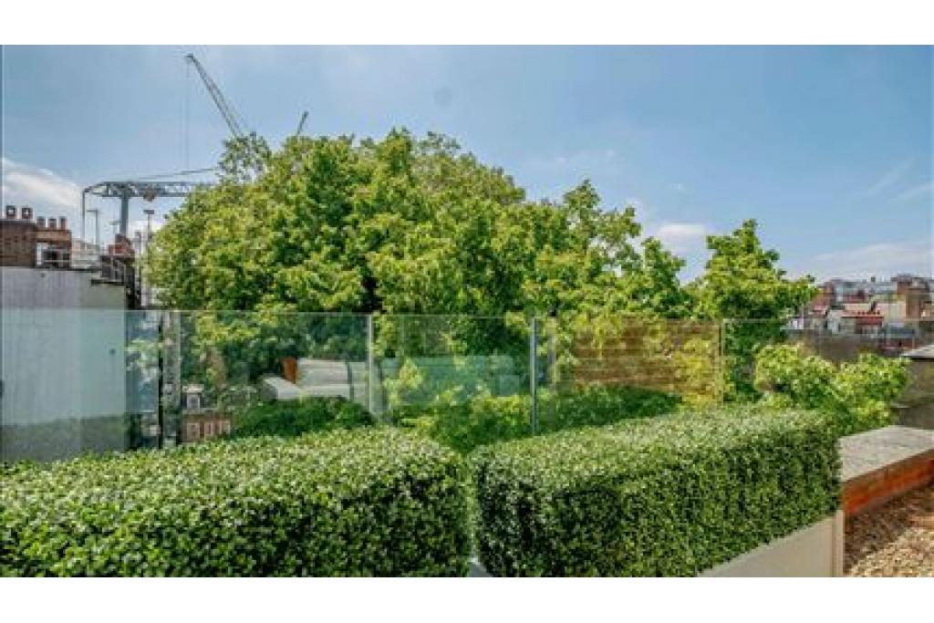Luxurious Two Bedroom Apartments in Prime Mayfair – 62 Green Street