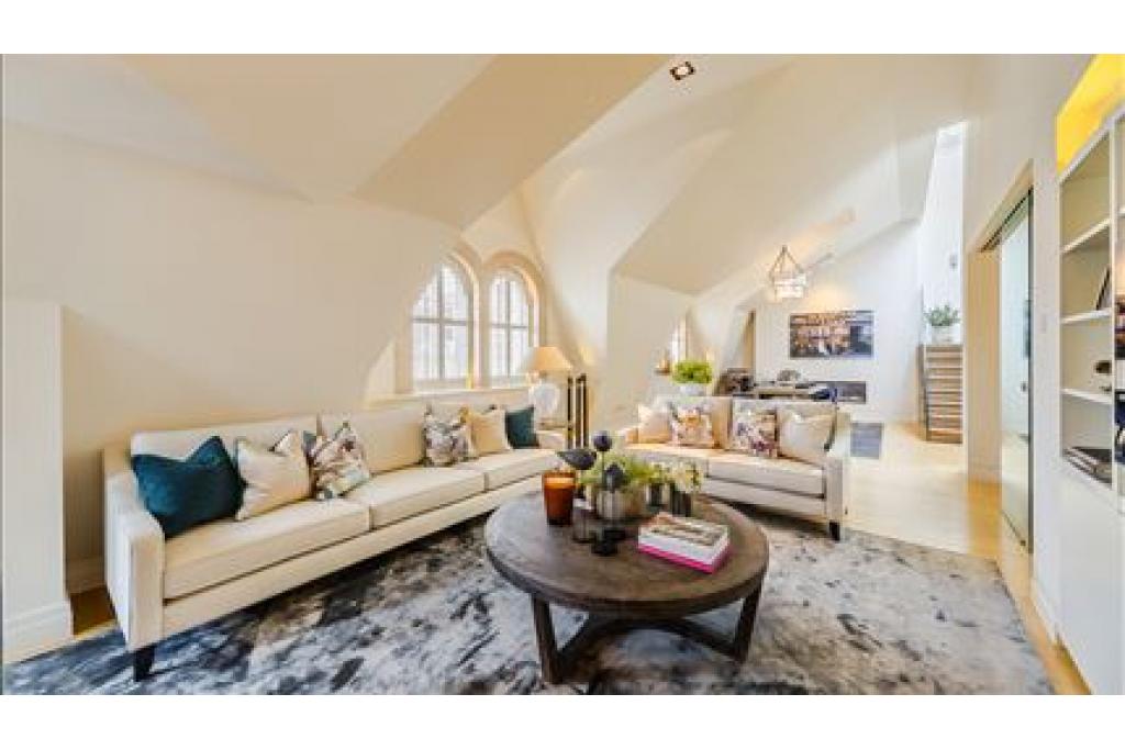 Luxurious Two Bedroom Apartments in Prime Mayfair – 62 Green Street