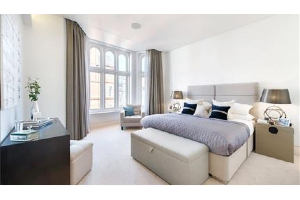 Luxurious Two Bedroom Apartments in Prime Mayfair – 62 Green Street