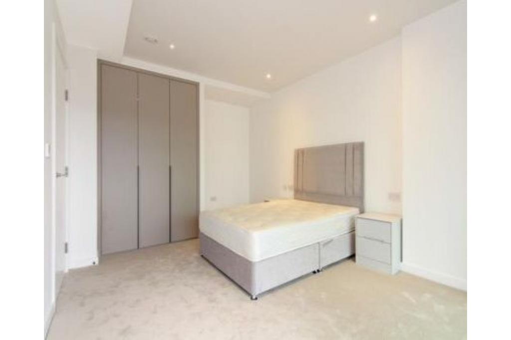 Elegant One-Bedroom Apartment in the Coveted Kings Cross Quarter