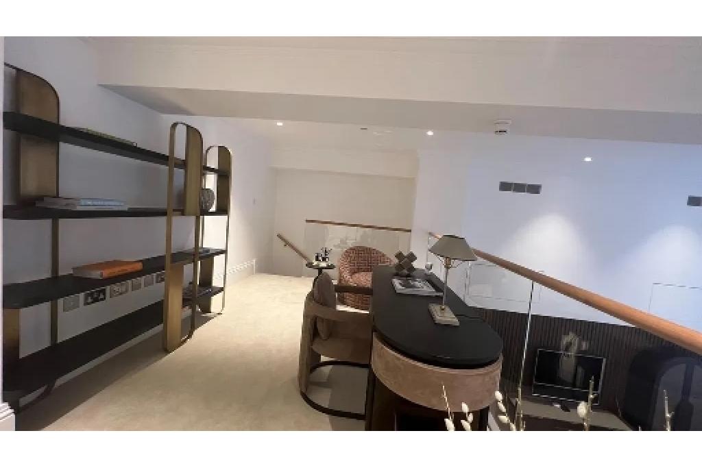 Exceptional Three-Bedroom Residence in the Heart of Chelsea – Sloane Building, SW10