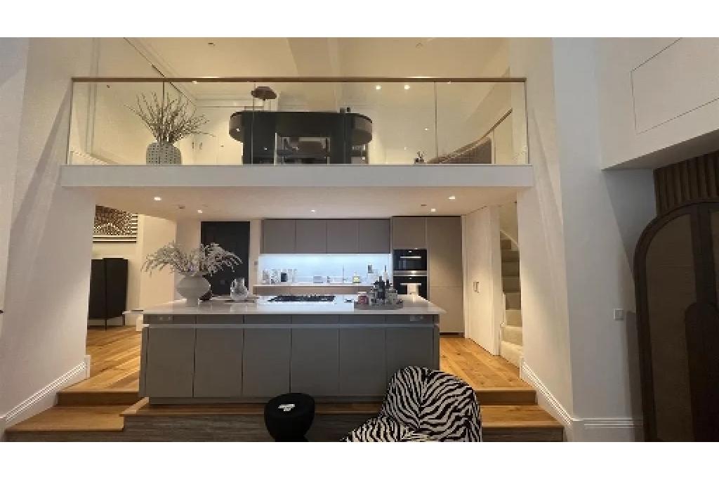 Exceptional Three-Bedroom Residence in the Heart of Chelsea – Sloane Building, SW10