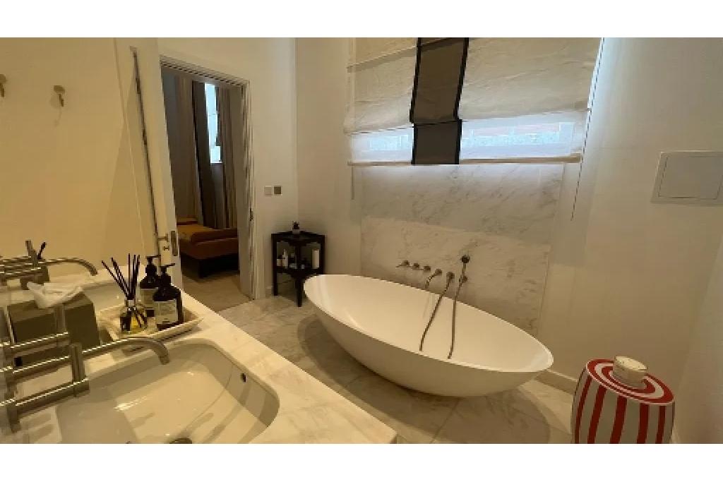 Exceptional Three-Bedroom Residence in the Heart of Chelsea – Sloane Building, SW10