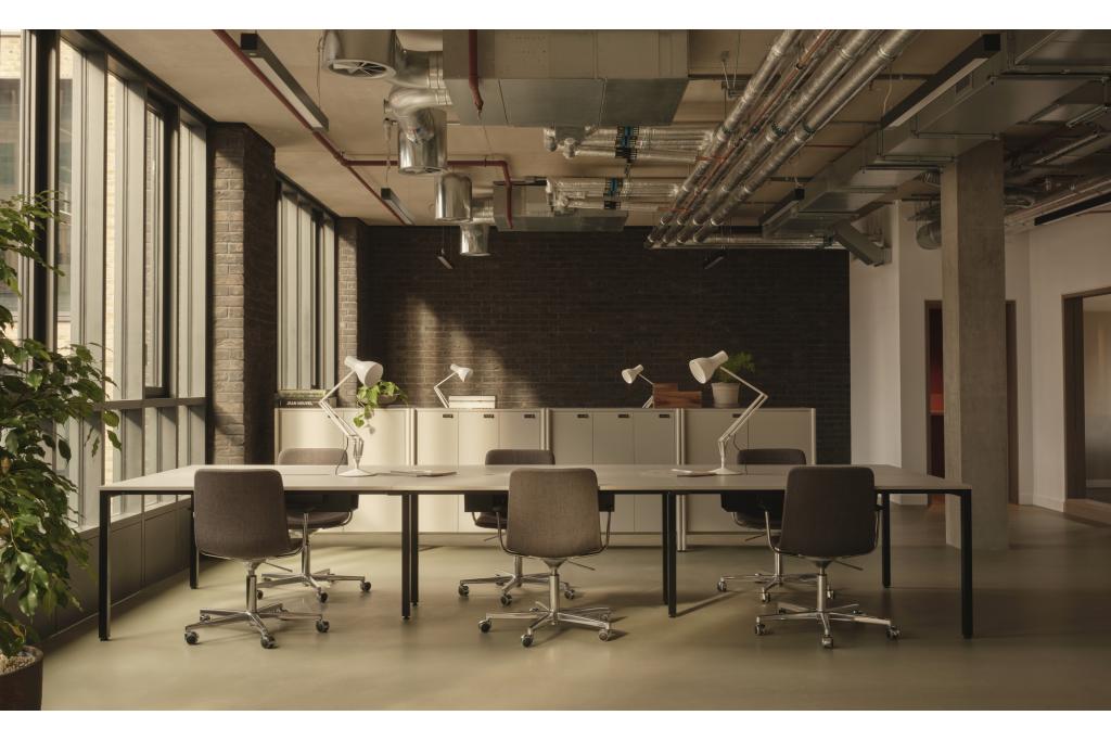 Boutique Office Space Merging Edwardian Charm at 16 Blossom Street