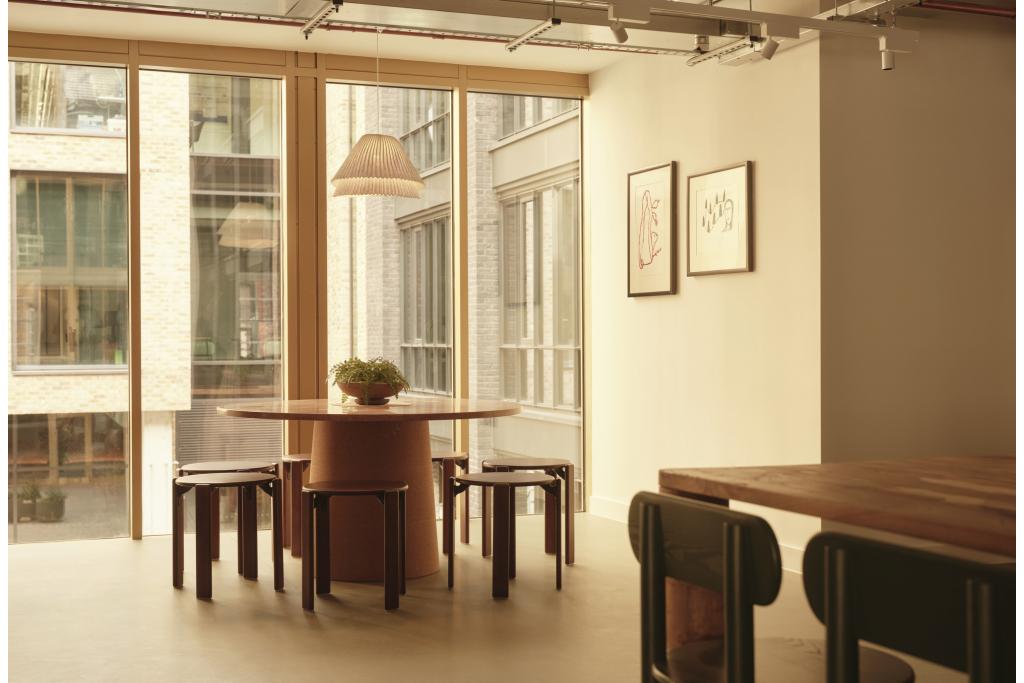 Boutique Office Space Merging Edwardian Charm at 16 Blossom Street
