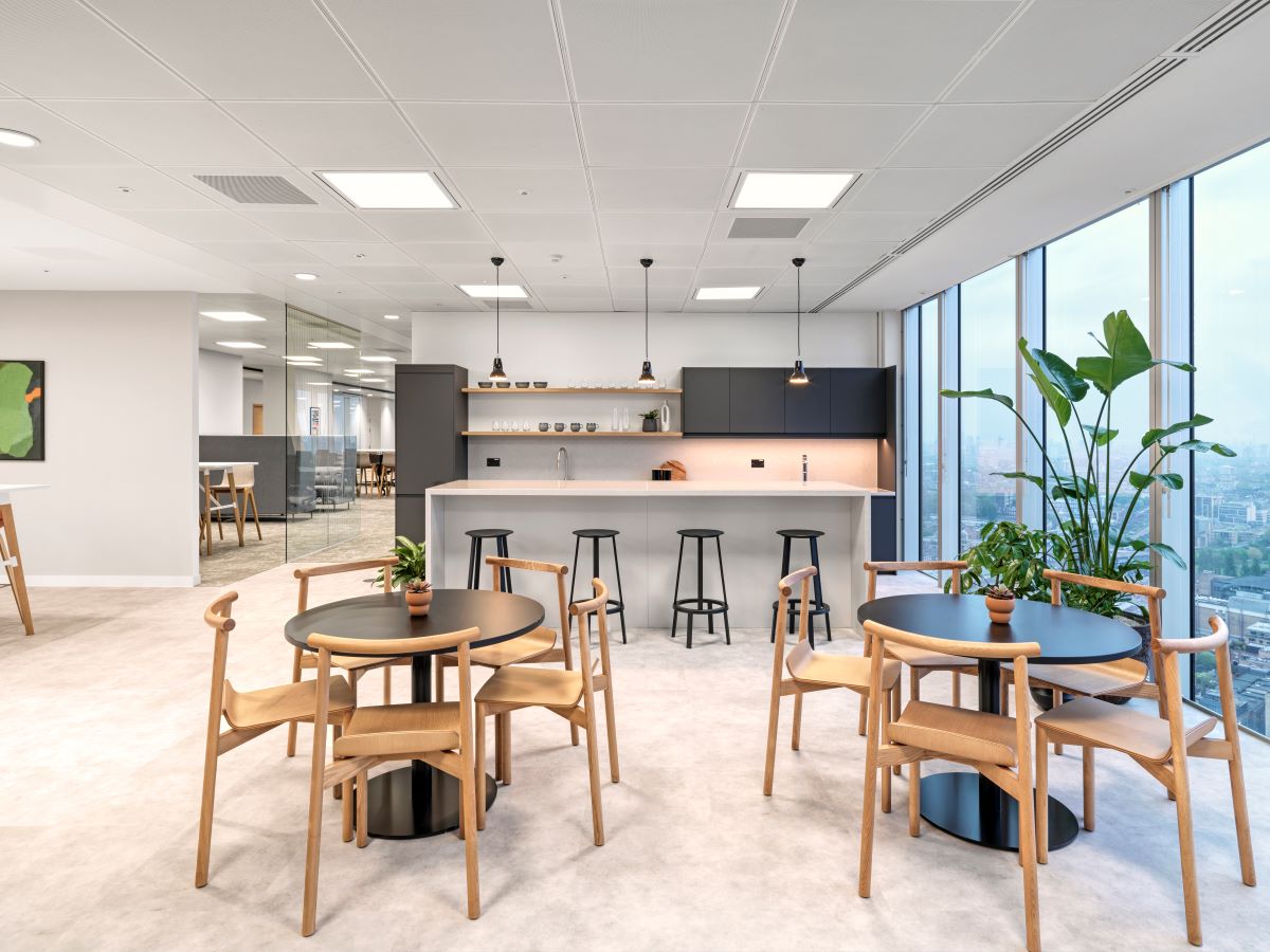 Iconic Skyscraper Workspace with Panoramic Views at Broadgate Tower