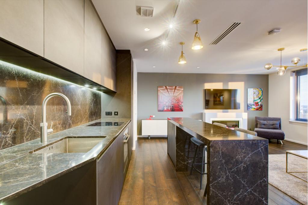 Sophisticated 2-Bedroom Flat in Prime South Kensington – Point West, Cromwell Road