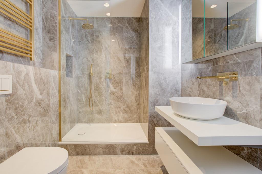 Sophisticated 2-Bedroom Flat in Prime South Kensington – Point West, Cromwell Road