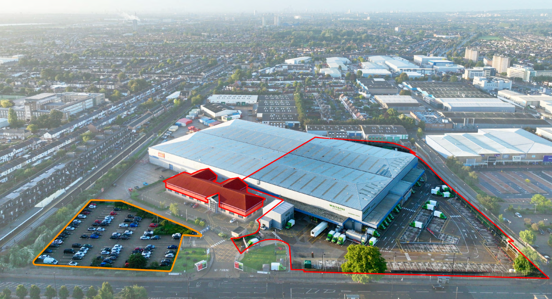 Refurbished Cross-Docked Warehouse in Prime North London Logistics Hub