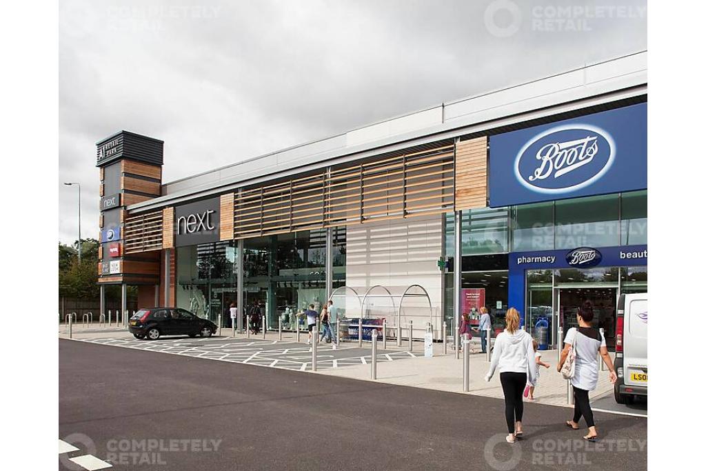 A1 Retail Park – Prime Shopping Destination with National Brands in Biggleswade