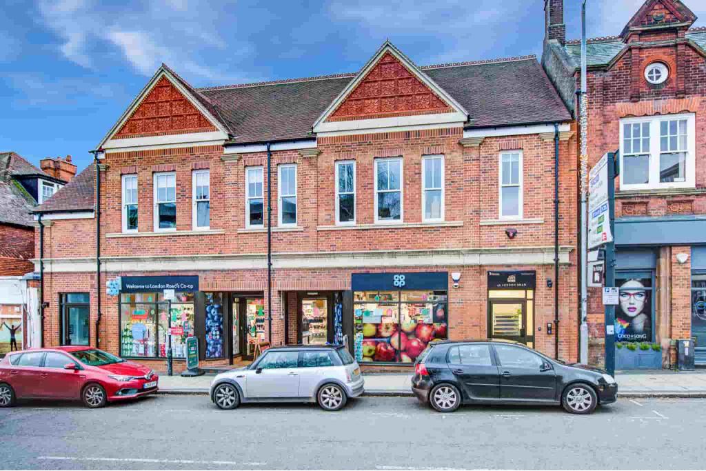 40 London Road Shopfront Retail/Office, St Albans, Hertfordshire