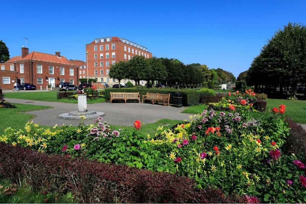 Parkway - Rosanne House Office, Welwyn Garden City, Hertfordshire