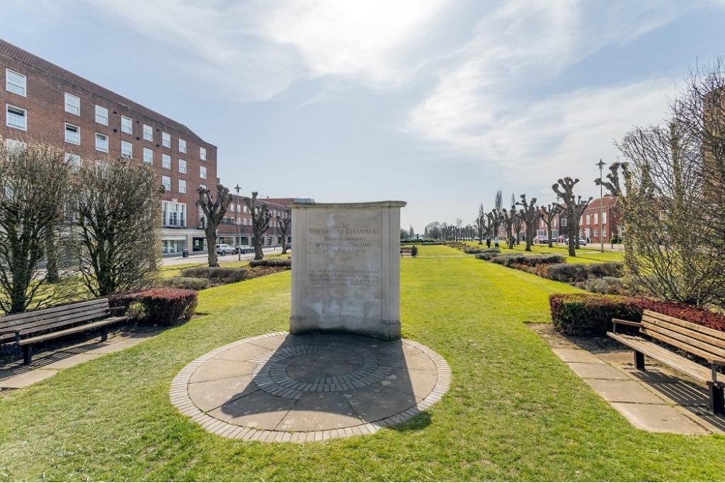 Parkway - Rosanne House Office, Welwyn Garden City, Hertfordshire