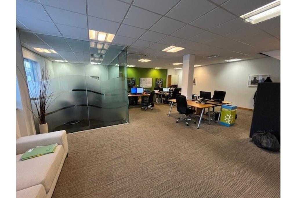 4-6 Porters Wood Office Unit, Cedar Court, St Albans, Hertfordshire