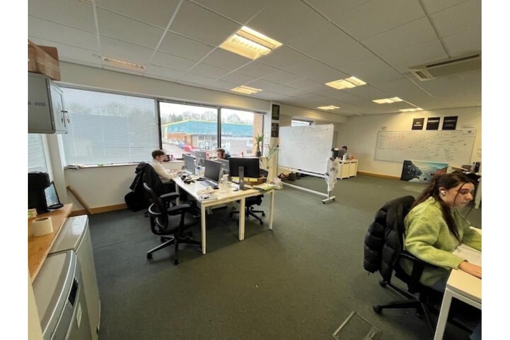 4-6 Porters Wood Office Unit, Cedar Court, St Albans, Hertfordshire