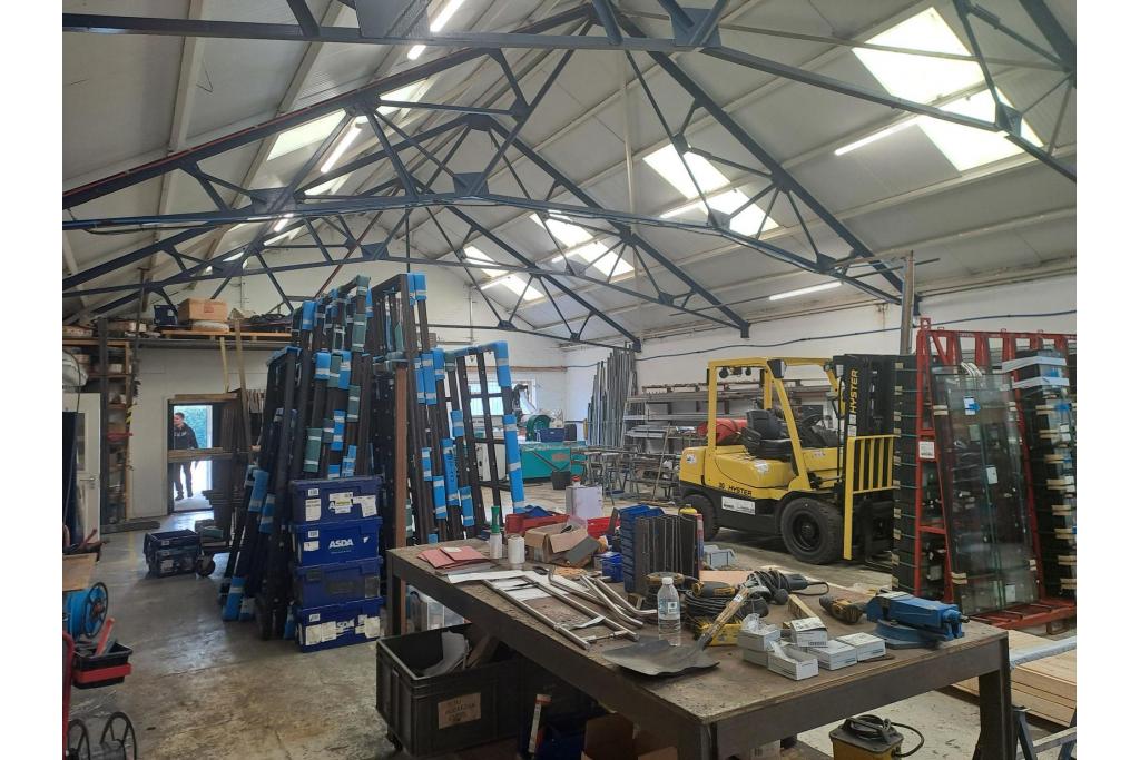 9-25 South Mundells Industrial Warehouse, Welwyn Garden City, Hertfordshire