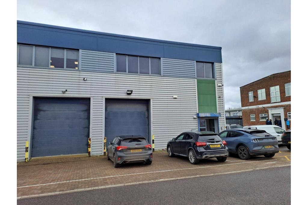 Tewin Court – Chancerygate Business Centre – Industrial Warehouse Unit