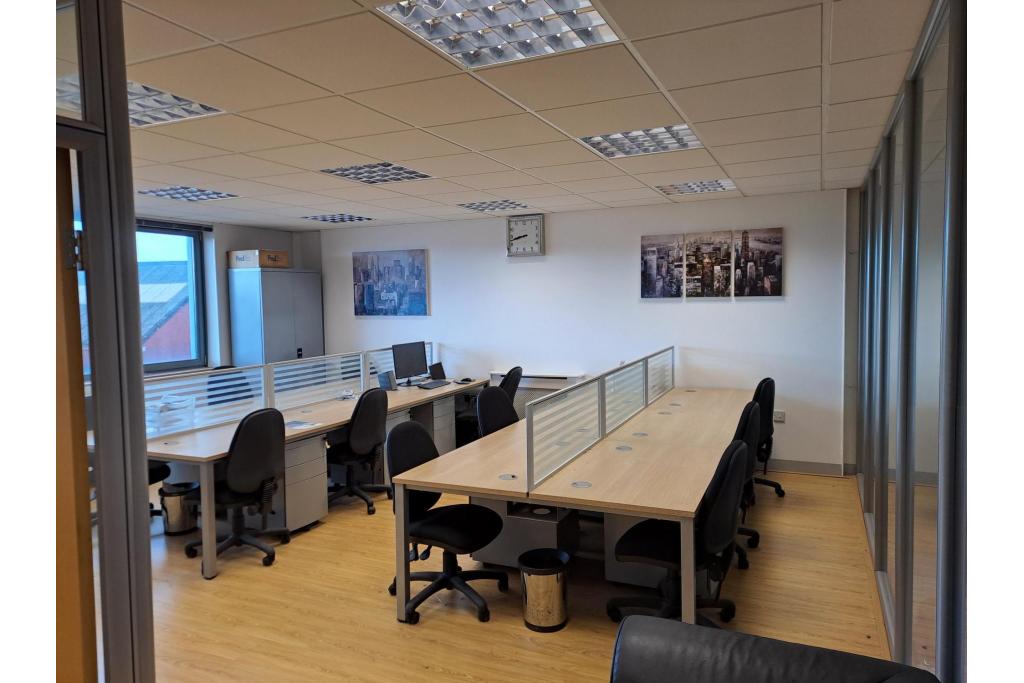 Tewin Court – Chancerygate Business Centre – Industrial Warehouse Unit