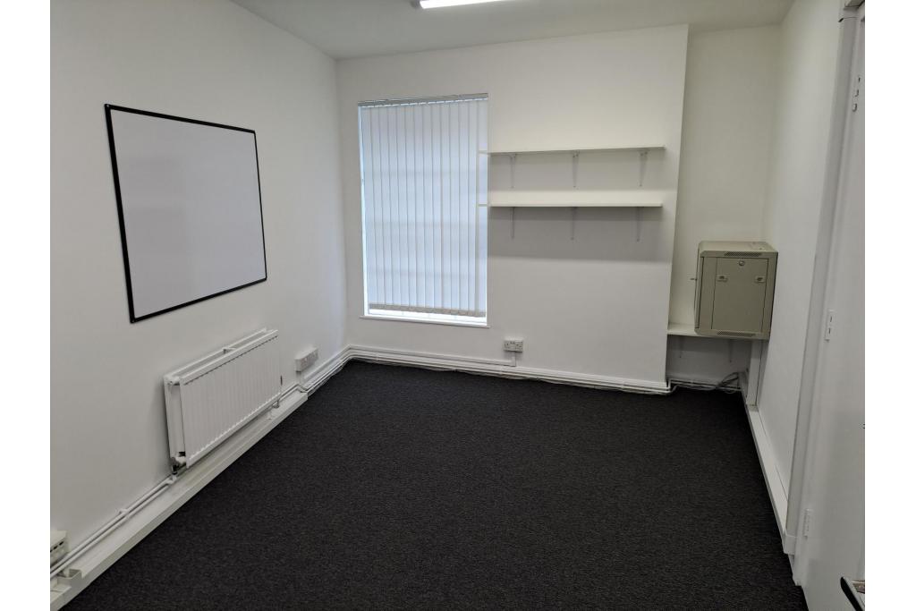 17A The Broadway – Bishops Court – Office, Hatfield, Hertfordshire
