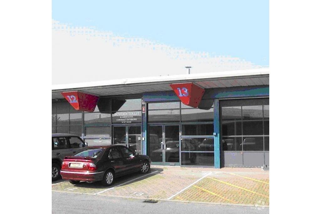 Travellers Close – Warehouse Unit, North Mymms, Hertfordshire